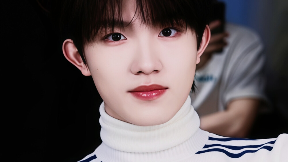 苏新皓 橙光素材 剧情图
@月雾_Ophilia 自截修 抱图收藏专辑