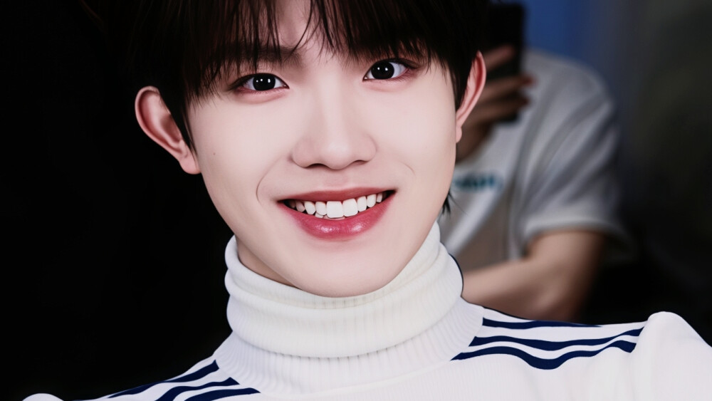 苏新皓 橙光素材 剧情图
@月雾_Ophilia 自截修 抱图收藏专辑