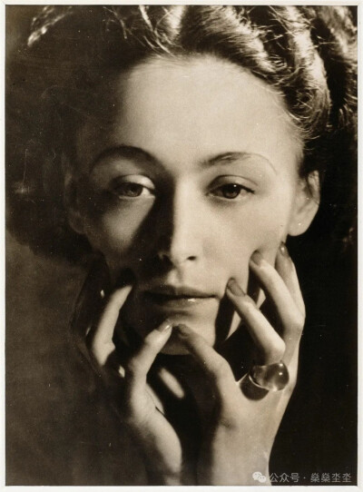 朵拉·玛尔，《Nusch Éluard》，约 1935 年