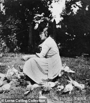 年轻的维吉尼亚·霍尔