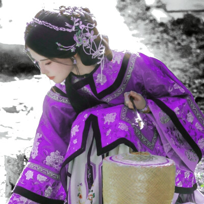 一九九七 春 ：她来自于宅院里的夜莺