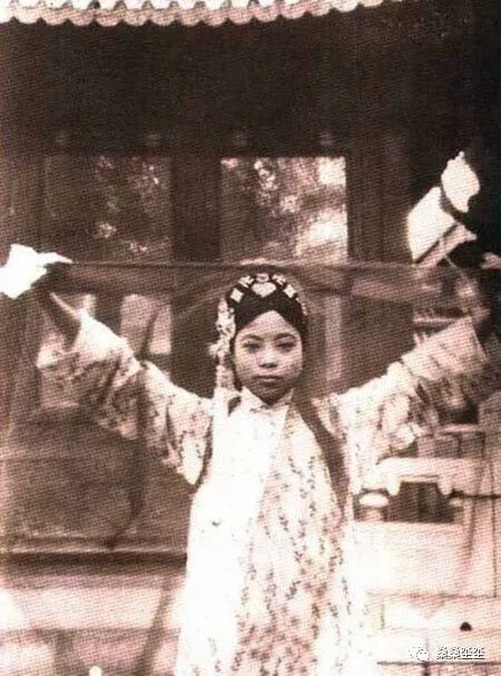 额尔德特·文绣