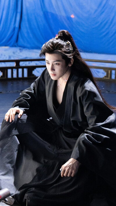 入青云 纪伯宰 侯明昊