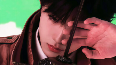 苏新皓 橙光素材 剧情图
@月雾_Ophilia 自截修 抱图收藏专辑