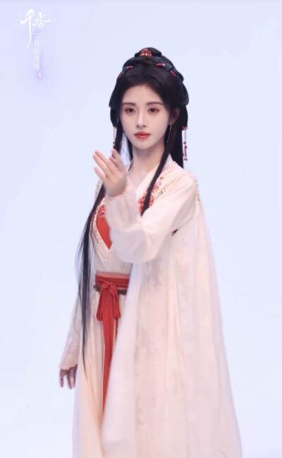 鞠婧祎