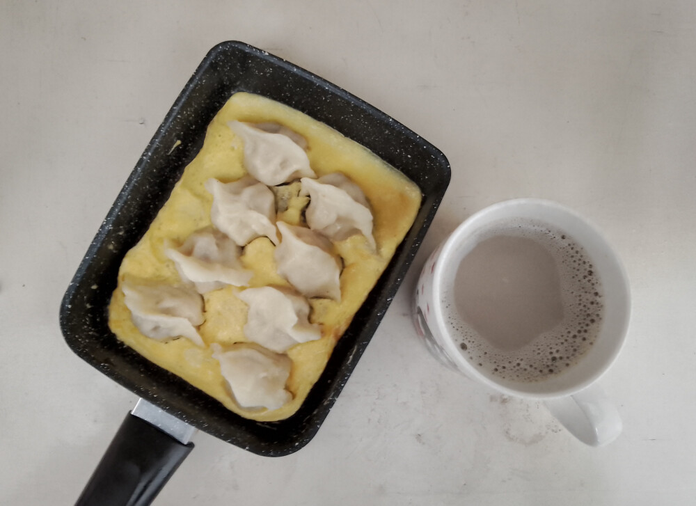 1.30 抱蛋煎饺 豆奶