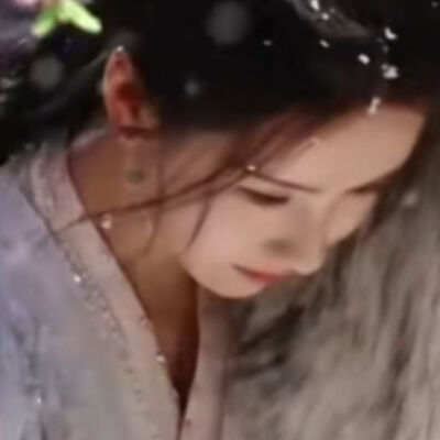 流水却无心恋落花情意