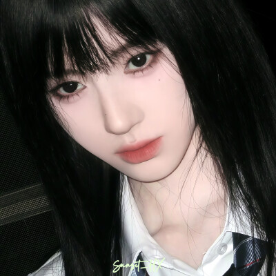 “当指尖渗出一滴绿，所有纹理都开始自由迁徙”
(蟹蟹，大家！榜一了！)