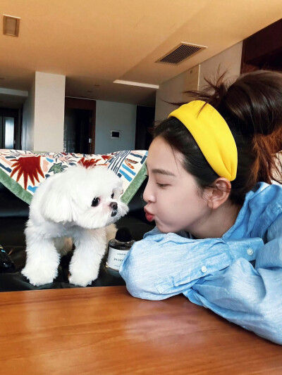 BY爱喝可乐的古娜小姐 中国 章若楠