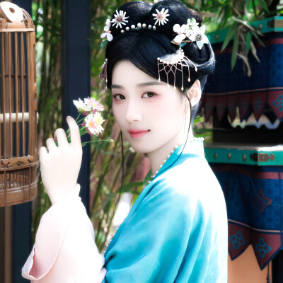 卢昱晓