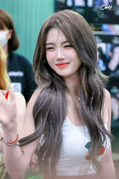 孔裕彬 S8
cr.Bin_C1ndy_u