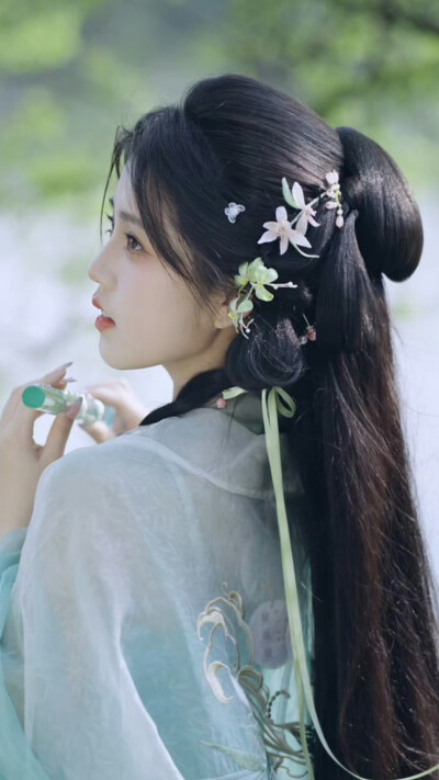 宥拉