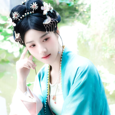 卢昱晓
