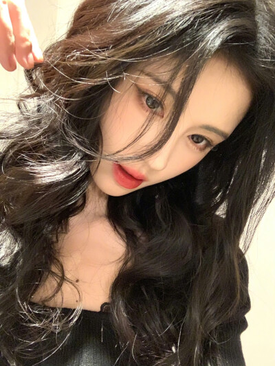 鞠婧祎