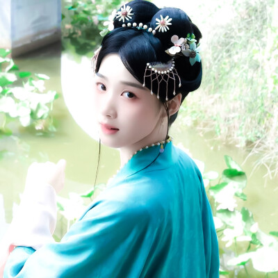 卢昱晓