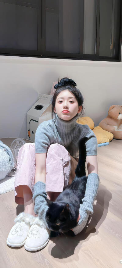 赵露思-背景图.