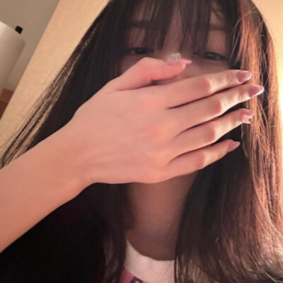 ，