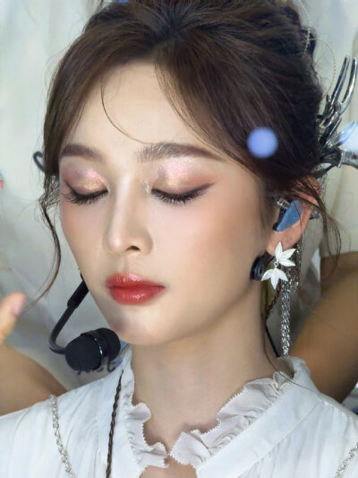 吴宣仪