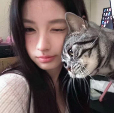 ，