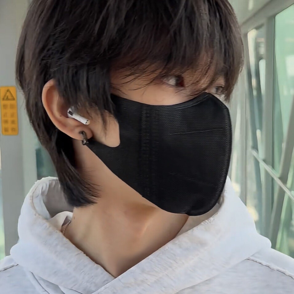 我不知道为什么这么钟爱侧脸