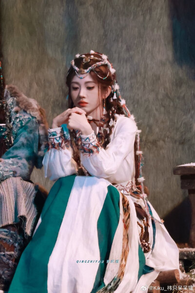 鞠婧祎