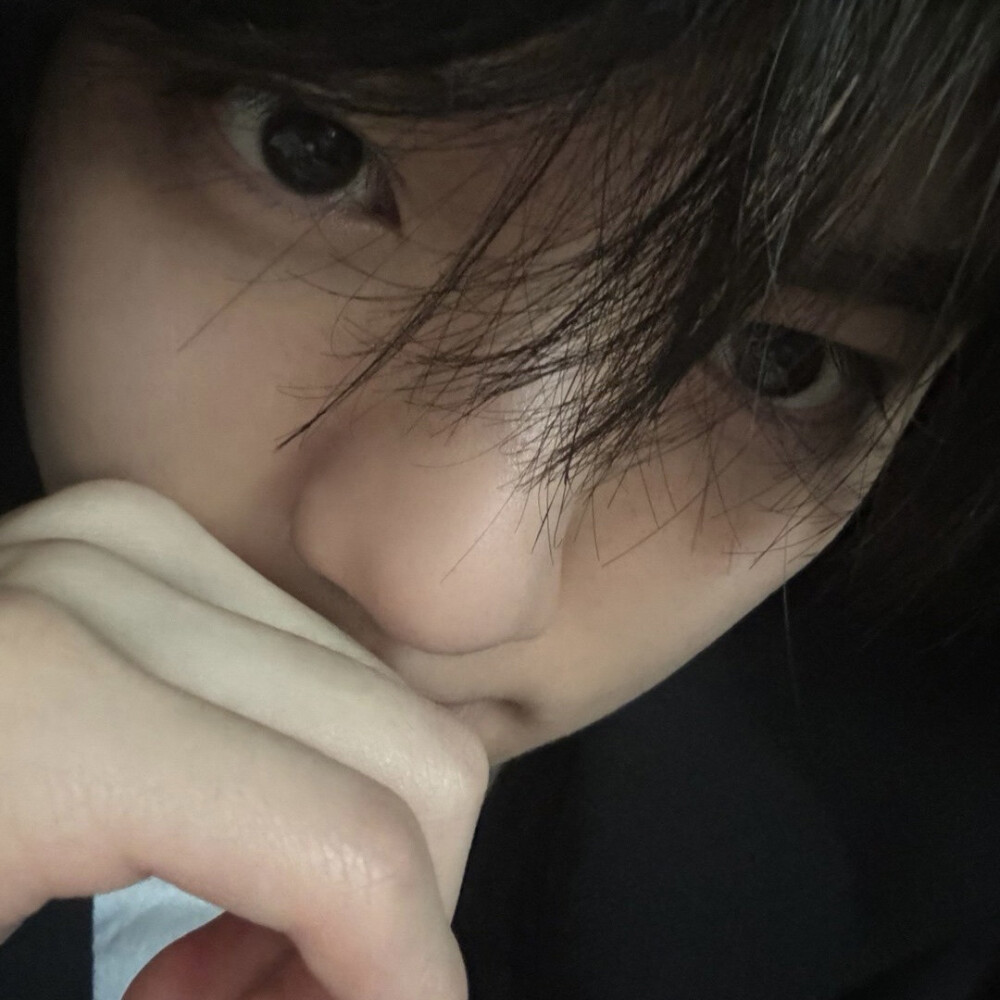 你的脸上没有化妆我却疯狂爱上