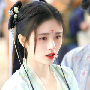 鞠婧祎