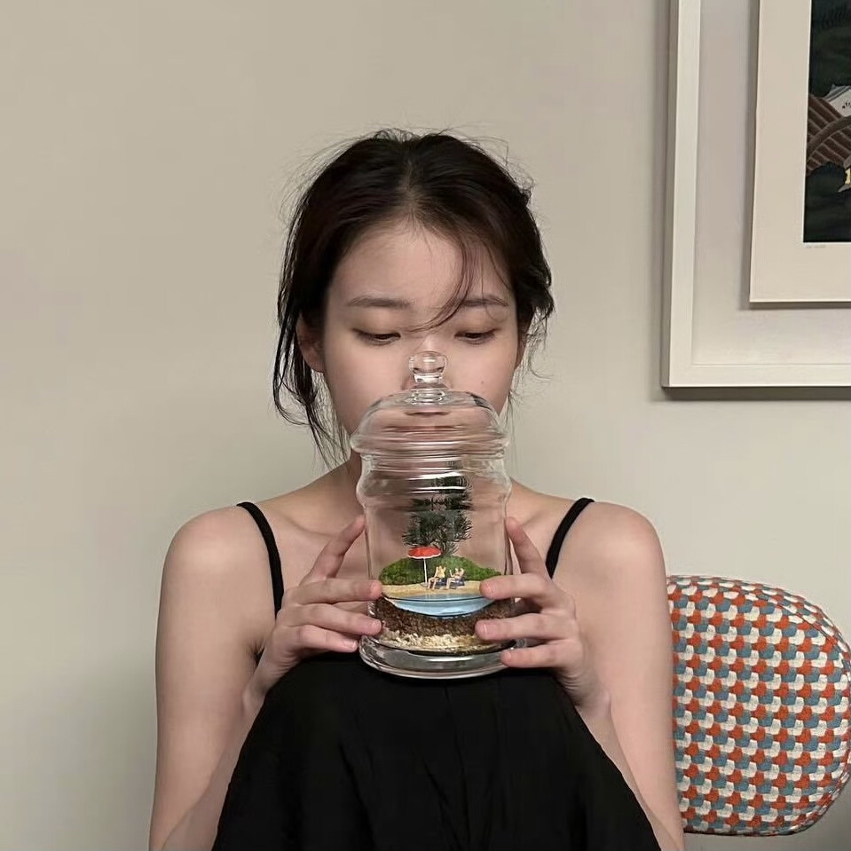 李知恩IU