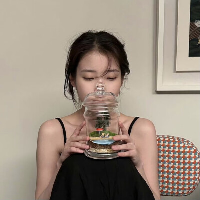 李知恩IU