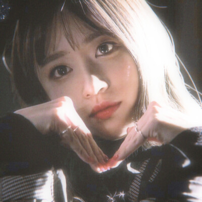 .你晦涩的眼眸映在我的脑海里。.:*
------If you are always by my side