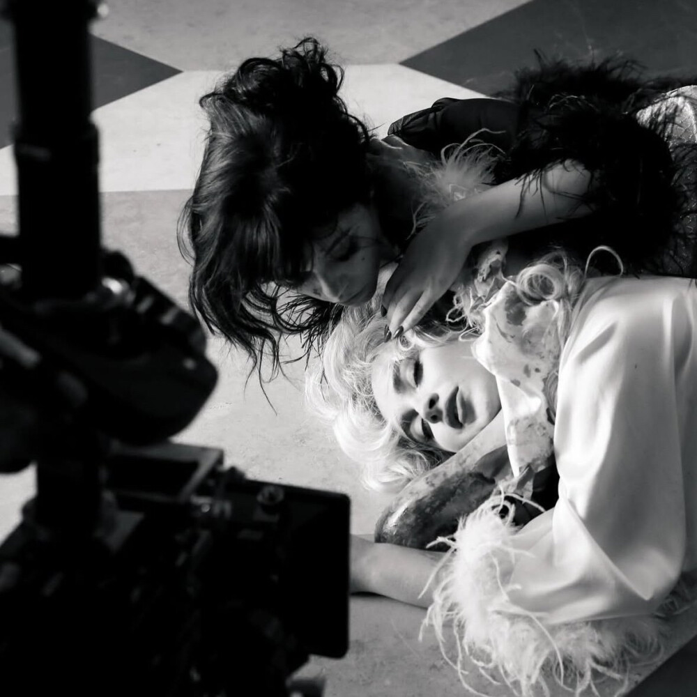 Sabrina Carpenter, Jenna Ortega