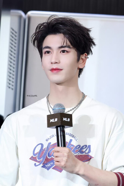 cr.见水印