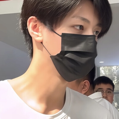 素颜帅成这样你让tss怎么活
