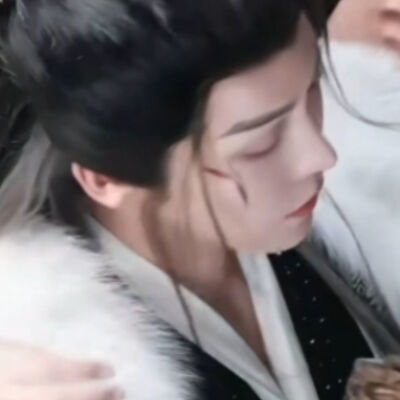摇曳了星云