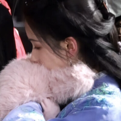 一种相思花自飘零水自流