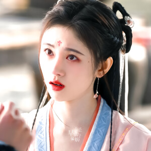 鞠婧祎