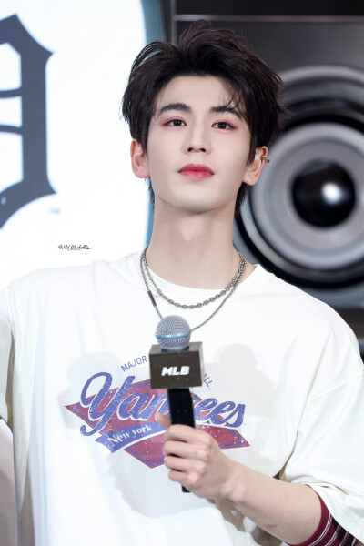 cr.见水印