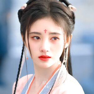 鞠婧祎