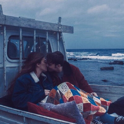 头像/背景图
“我是否进入某人的心房了呢？”