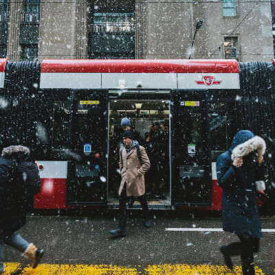 头像/背景图
“我是否进入某人的心房了呢？”