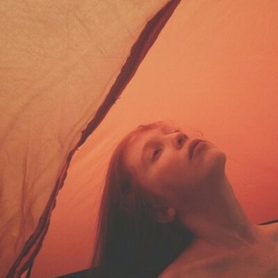 头像/背景图
“我是否进入某人的心房了呢？”