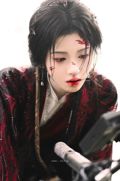 鞠婧祎x露芜衣
#月鳞绮纪杀青# ​​​