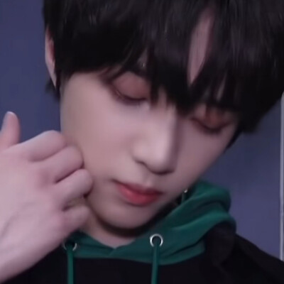 好累啊［(－－)］zzz