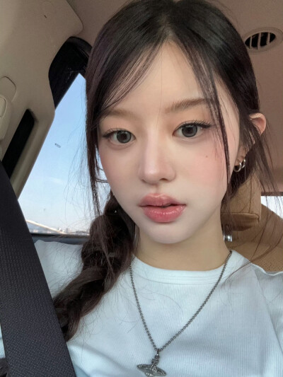ILLIT MINJU