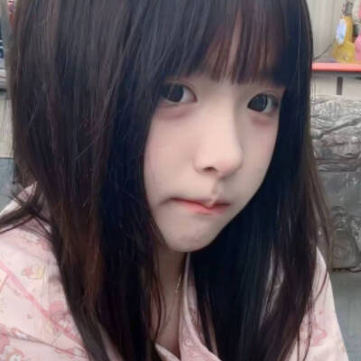 有个妹妹和我说喜欢齐刘海