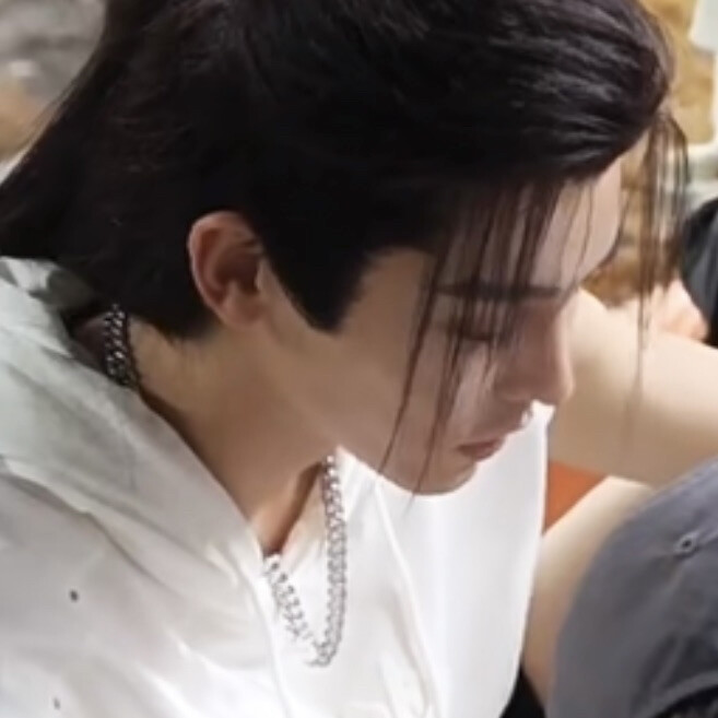 一场雨把我困在这里