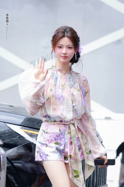 杨超越