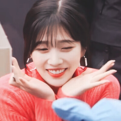 朴秀荣Joy