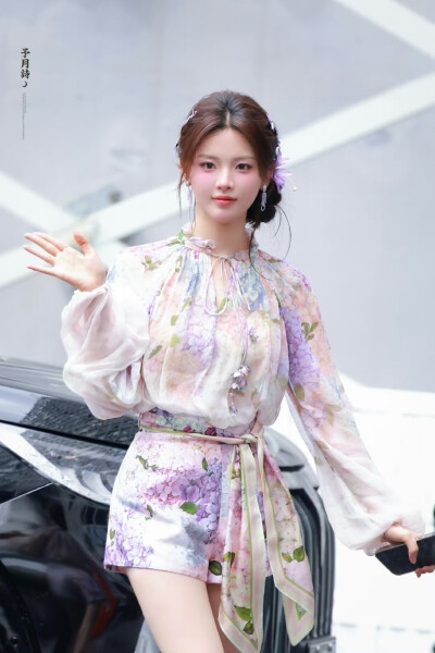 杨超越