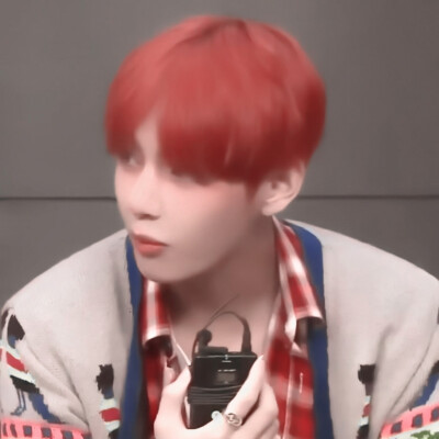 草莓小猪
（是我们睡铃的可二改！！）